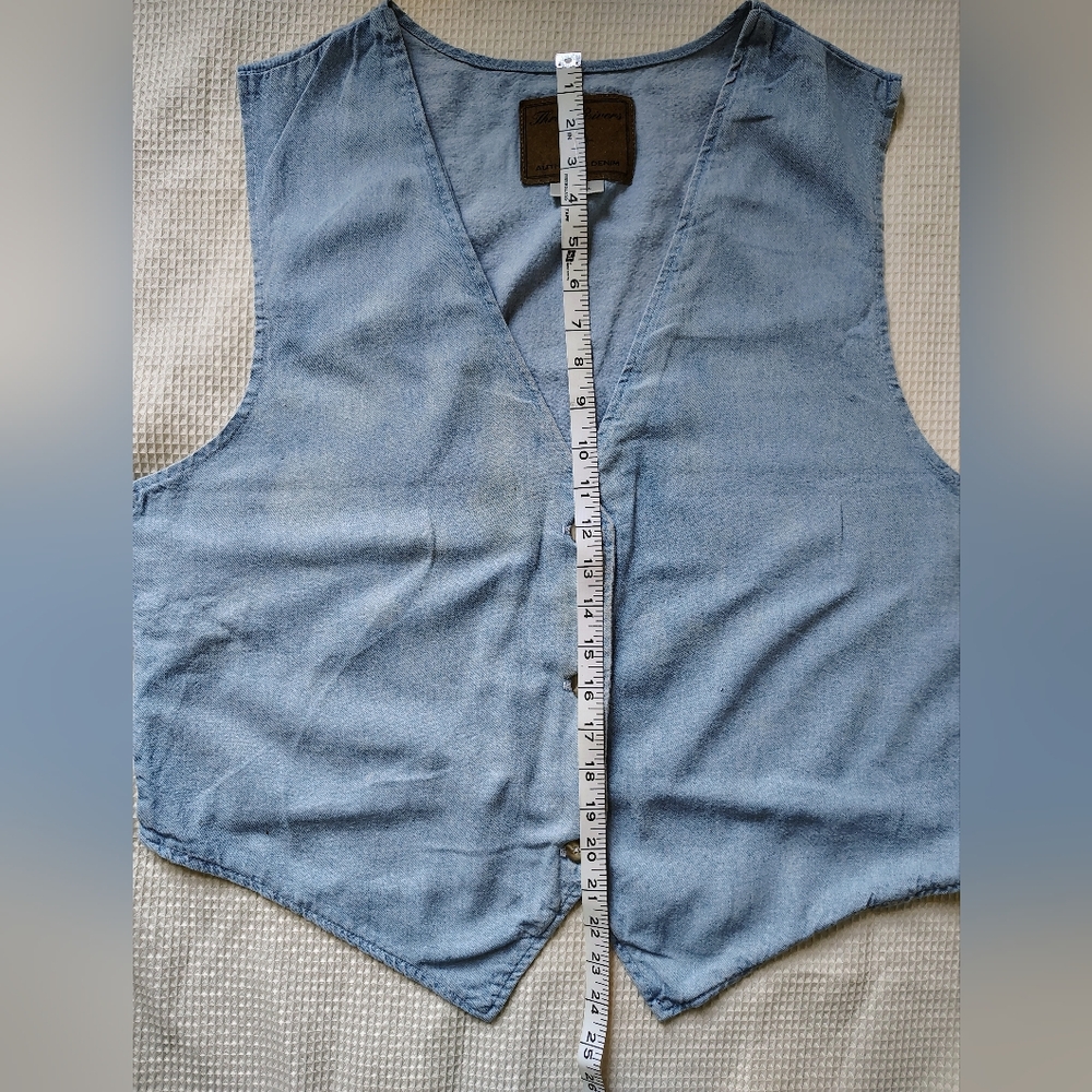 Three Rivers Authentic Demon Vest XL - Picture 8 of 8